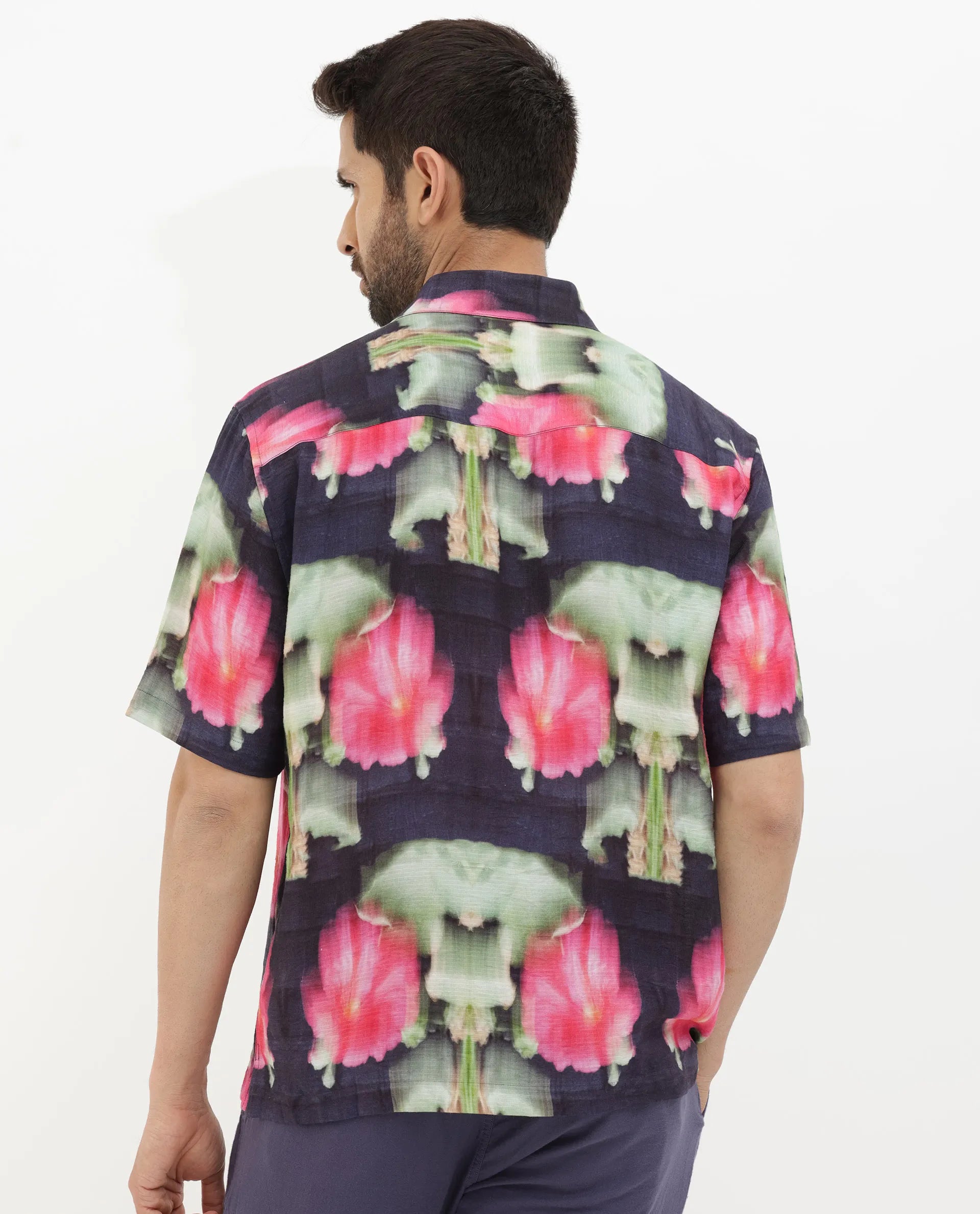 Men's Purple Casual Regular Fit Printed Half Sleeves Shirt