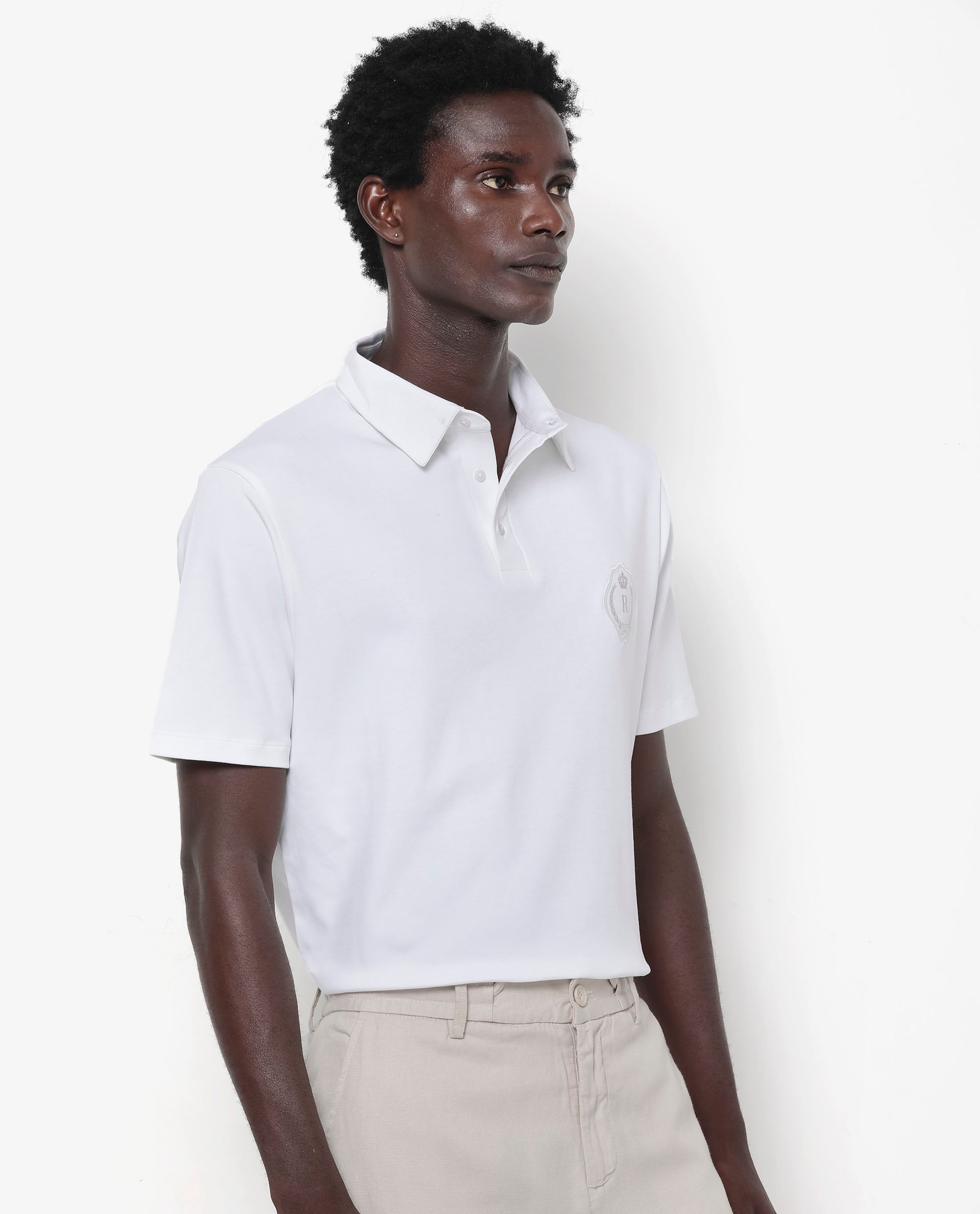 Men's White Casual Regular Fit Solid Half Sleeves Polo Tshirt