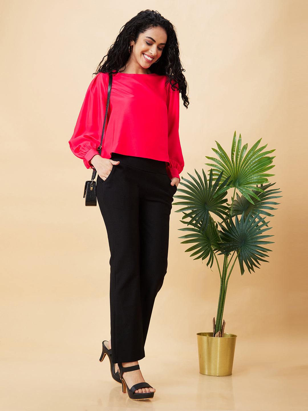 Women's Black Casual Bootcut Fit Solid Jeggings