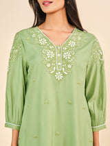 Women's Green Casual Embroidered Three Quarter Sleeves Kurti