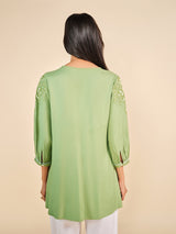 Women's Green Casual Embroidered Three Quarter Sleeves Kurti