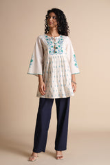 Women's White Casual Printed Three Quarter Sleeves Kurti