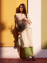 Women's Beige Casual Embroidered Three Quarter Sleeves Kurta