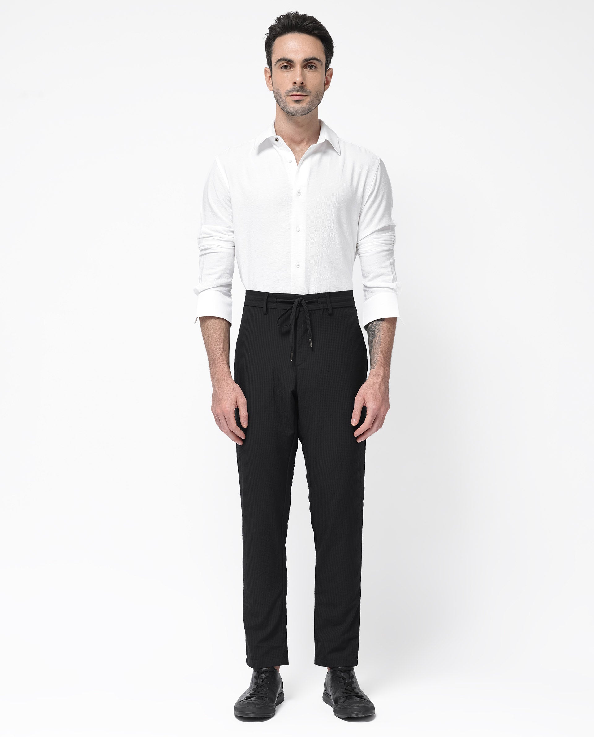 Men's Black Casual Regular Fit Solid Trouser