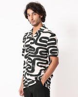 Men's Beige Casual Regular Fit Printed Half Sleeves Shirt