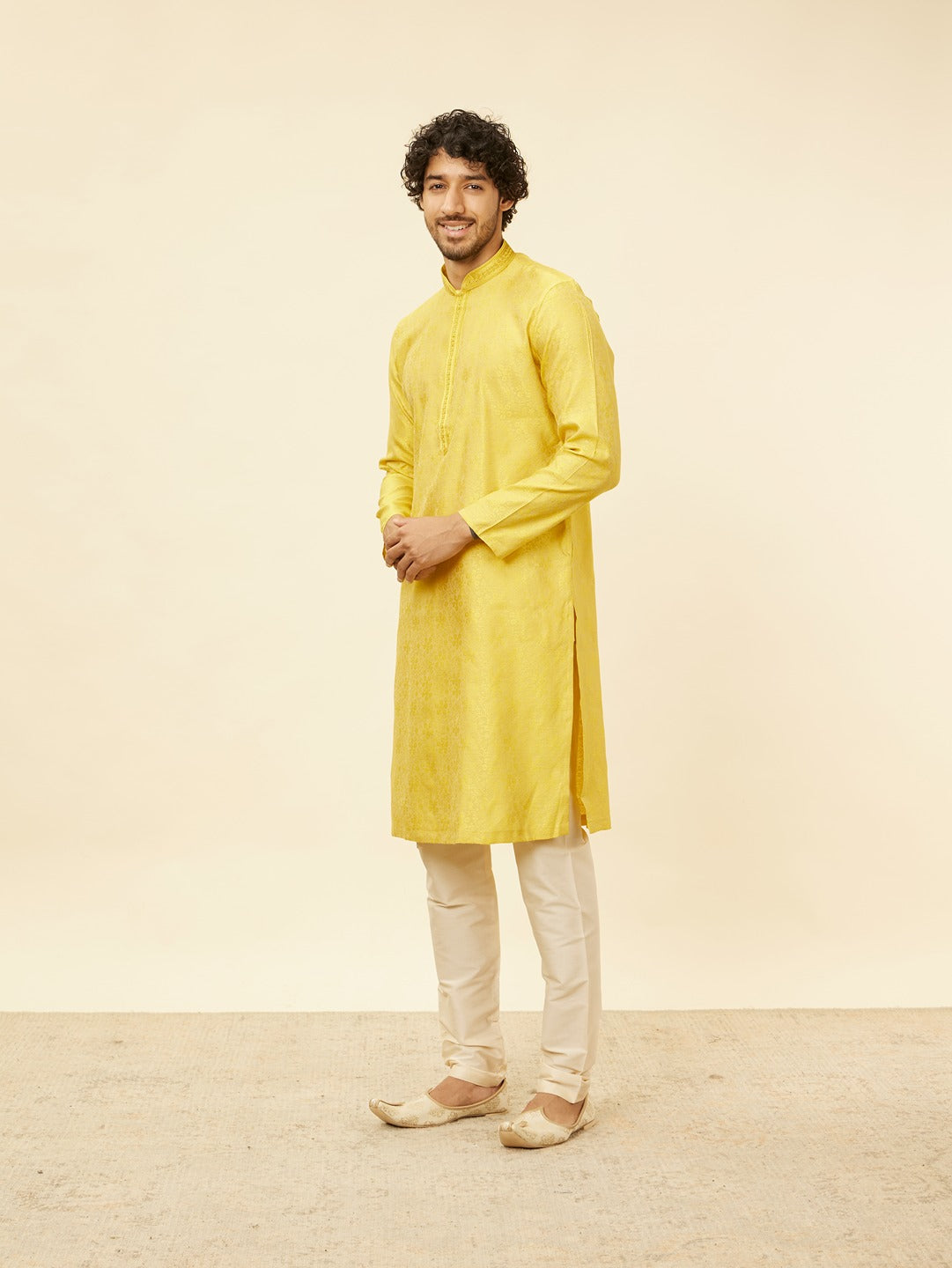 Men's Yellow Ethnic Relaxed Fit Embroidered Full Sleeves Kurta Set