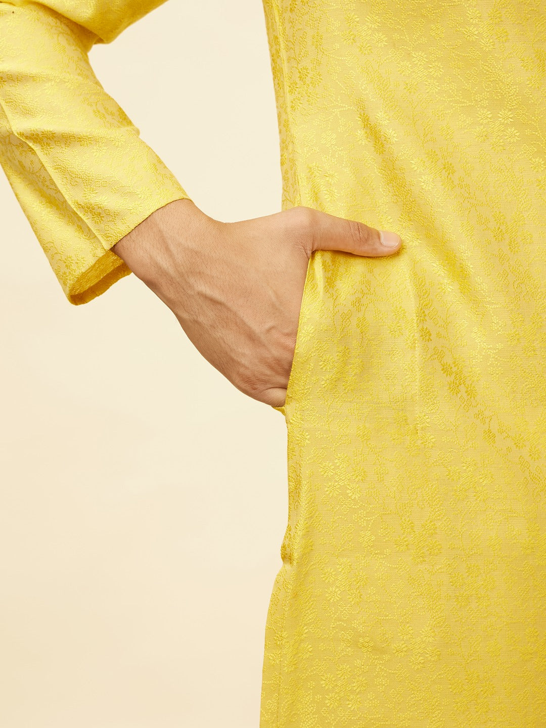 Men's Yellow Ethnic Relaxed Fit Embroidered Full Sleeves Kurta Set