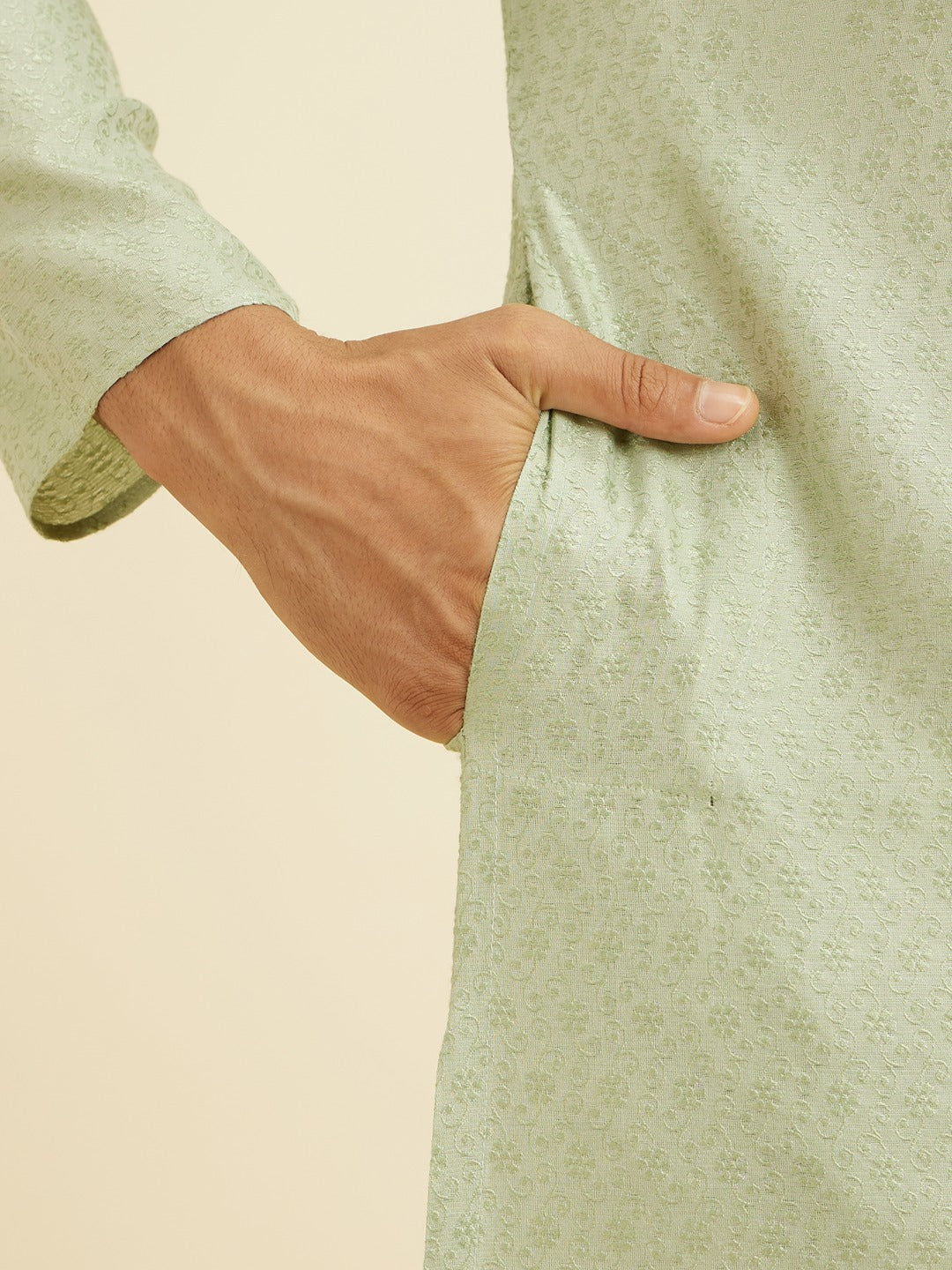 Men's Green Ethnic Relaxed Fit Solid Full Sleeves Kurta Set