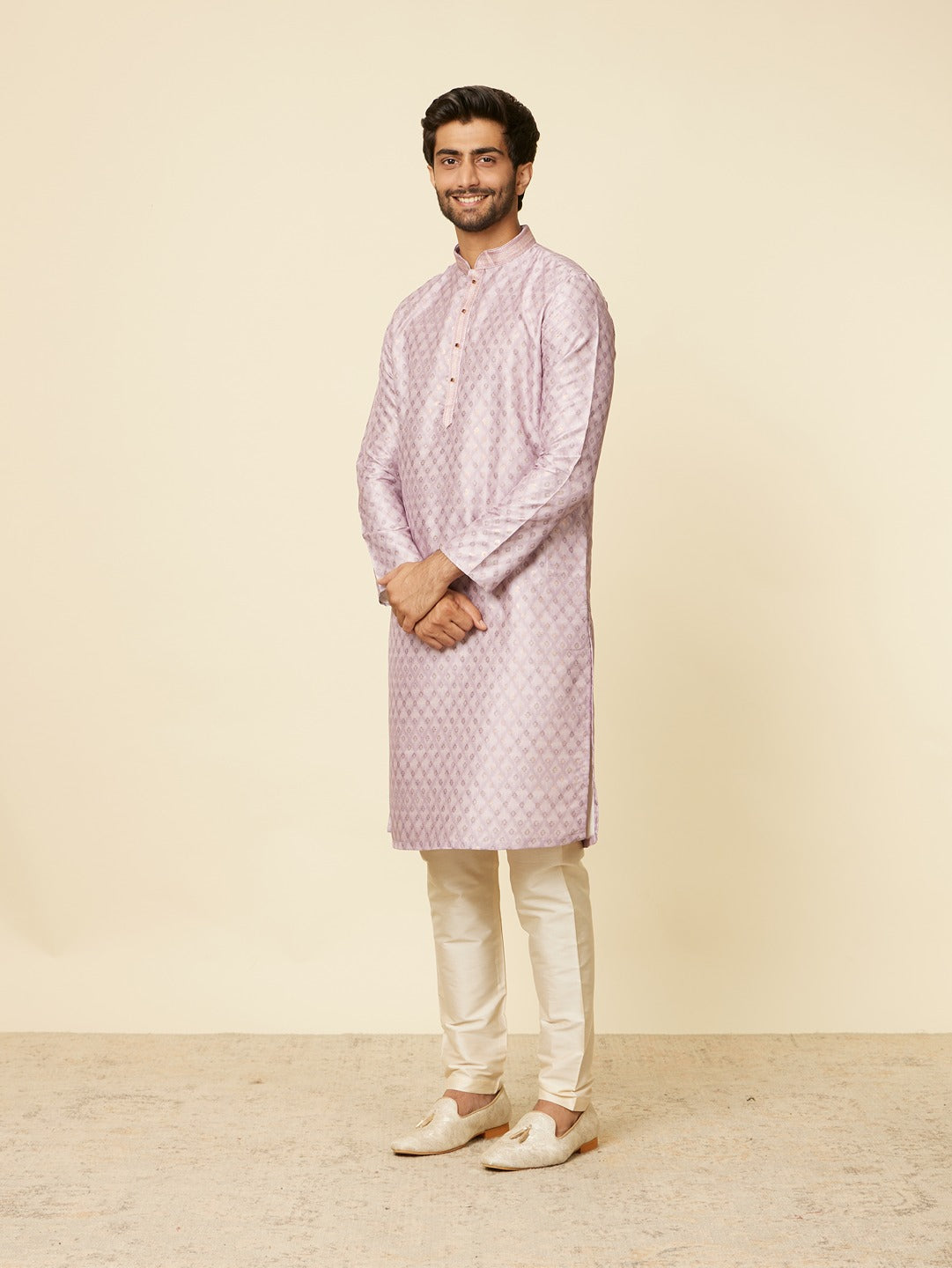 Men's Pink Ethnic Relaxed Fit Embroidered Full Sleeves Kurta Set