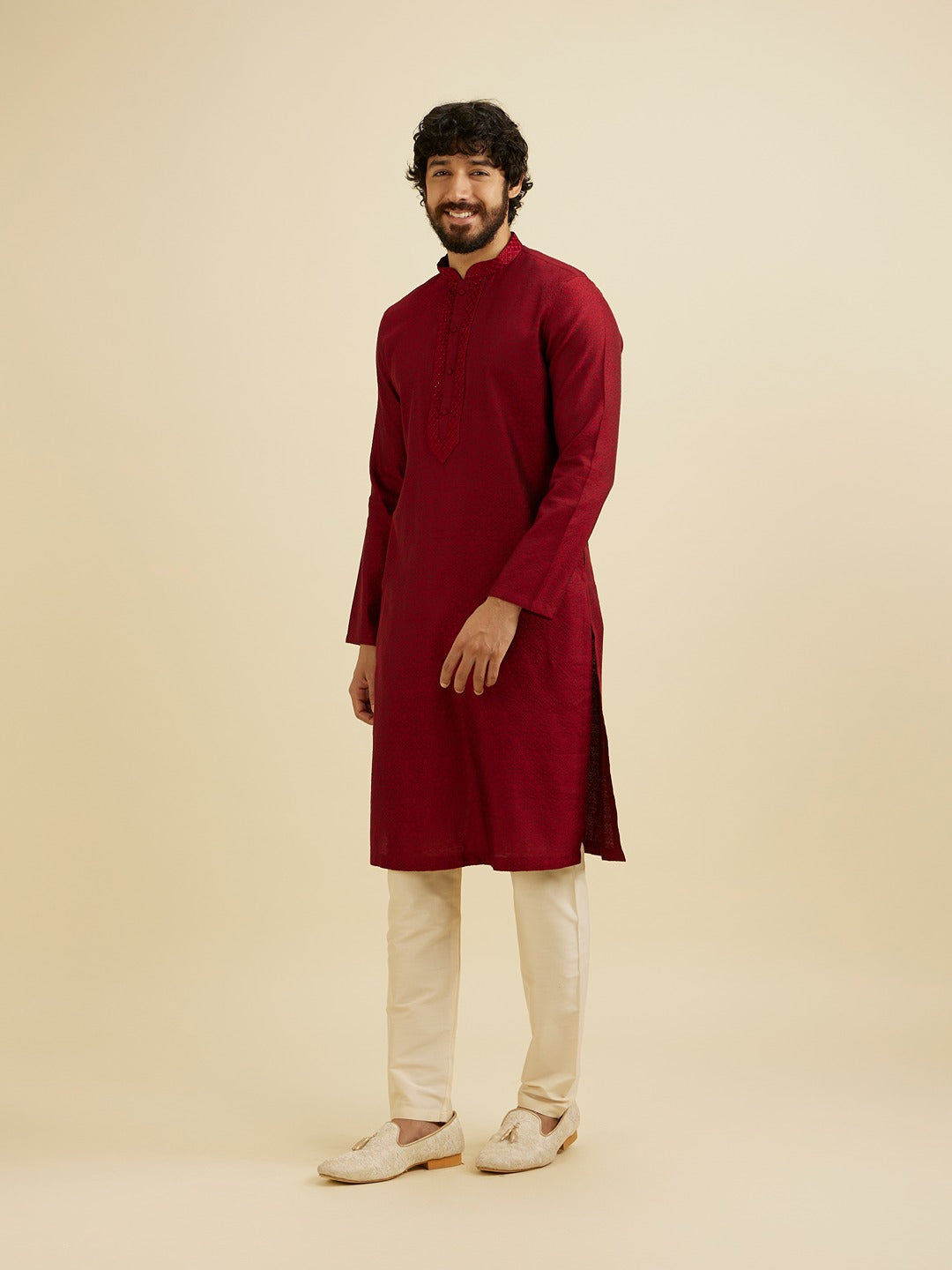 Men's Red Ethnic Relaxed Fit Solid Full Sleeves Kurta Set