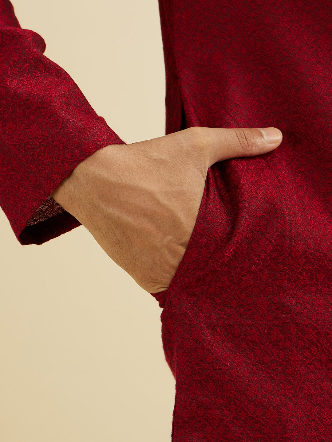 Men's Red Ethnic Relaxed Fit Solid Full Sleeves Kurta Set