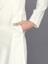 Men's White Ethnic Relaxed Fit Embroidered Full Sleeves Kurta Set