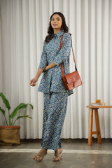 Women's Blue Daily Printed Three Quarter Sleeves Pyjama Set