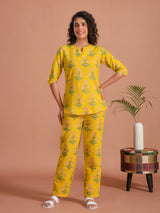 Women's Yellow Daily Printed Three Quarter Sleeves Pyjama Set