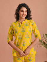 Women's Yellow Daily Printed Three Quarter Sleeves Pyjama Set