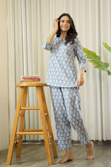 Women's Gray Daily Printed Three Quarter Sleeves Pyjama Set