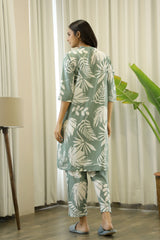 Women's Green Daily Printed Three Quarter Sleeves Pyjama Set