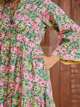 Women's Green Casual Printed Regular Fit Three Quarter Sleeves Dress