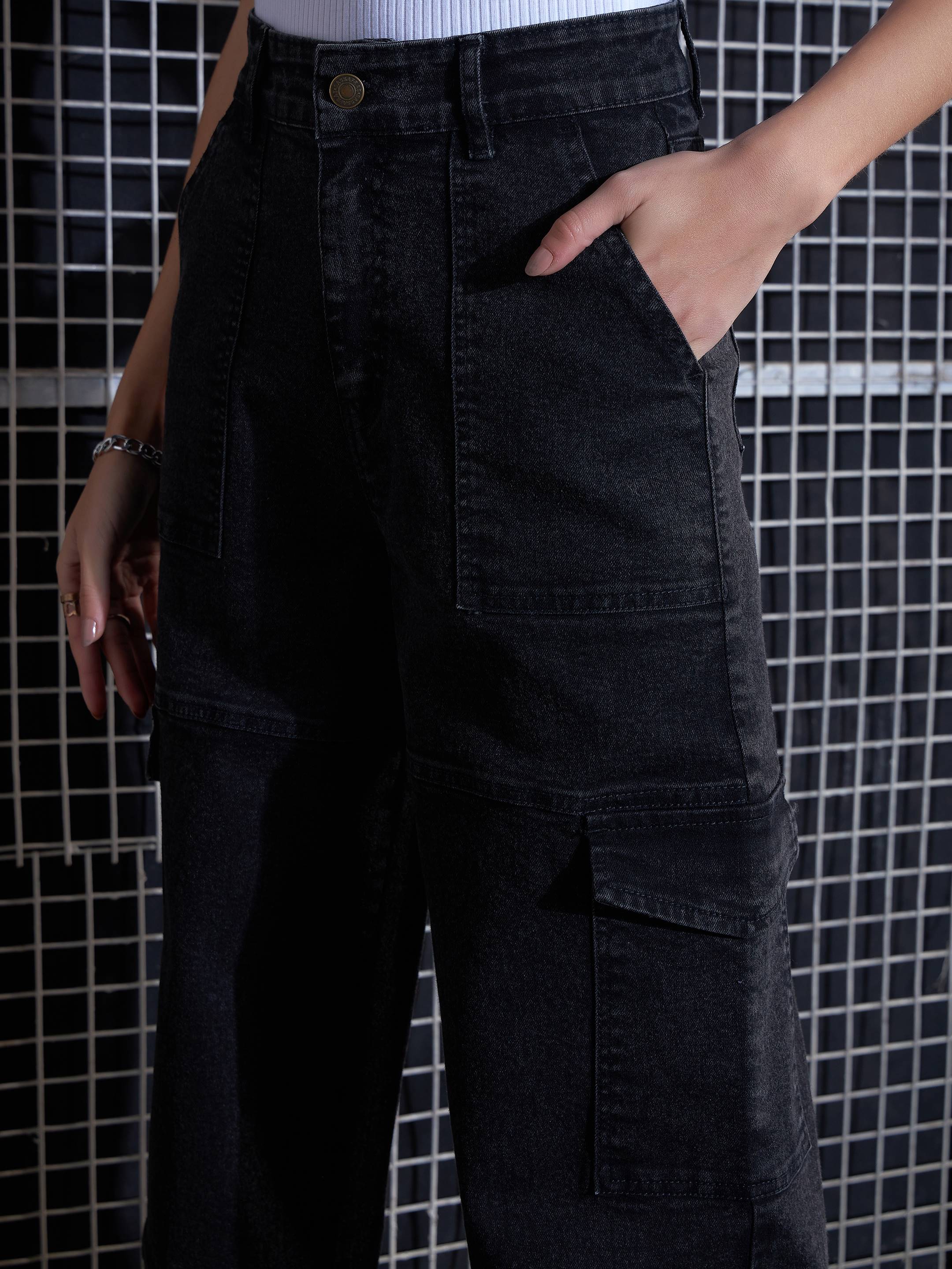 Women's Black Casual Straight Fit Jeans