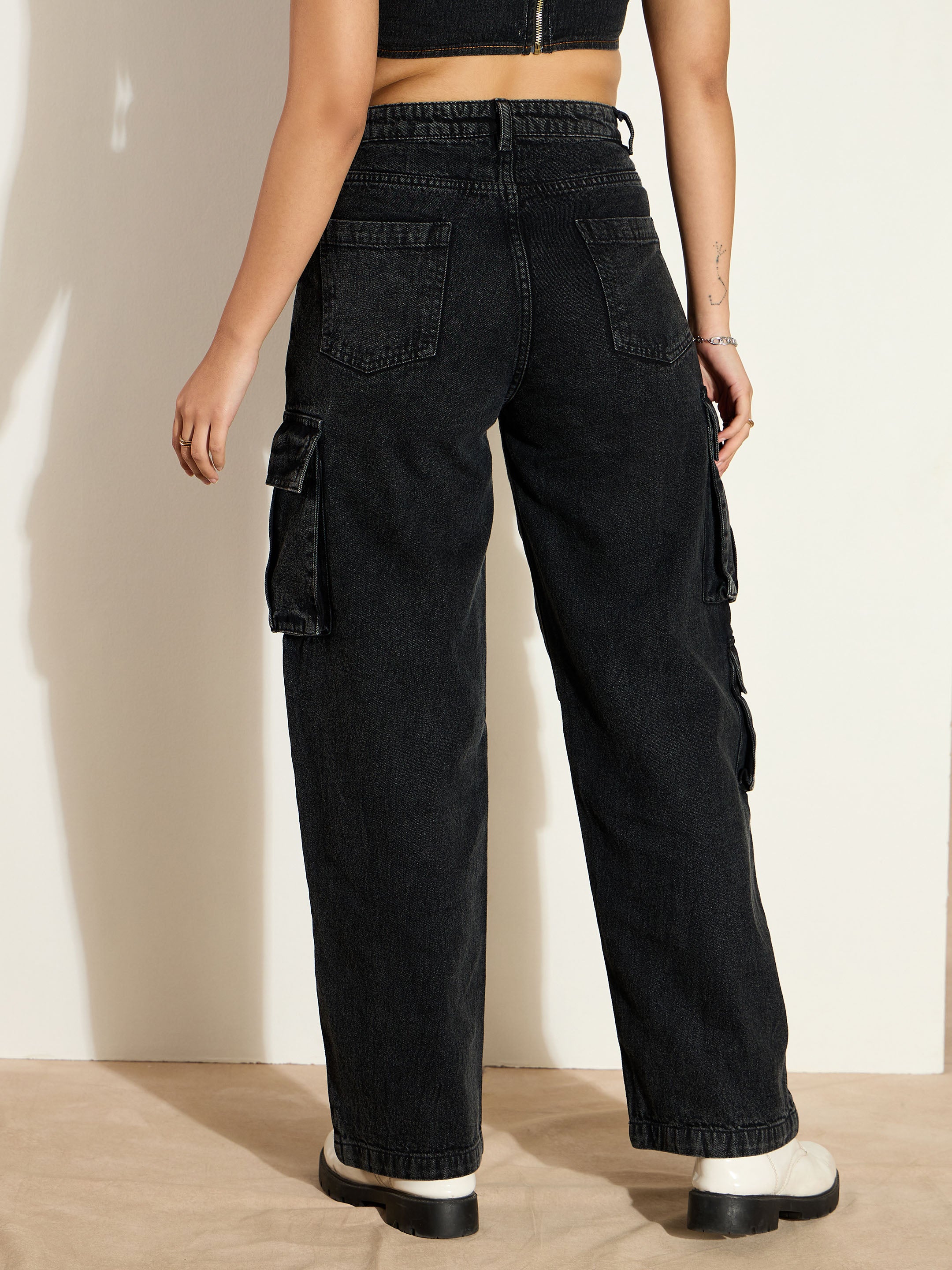 Women's Black Casual Straight Fit Jeans