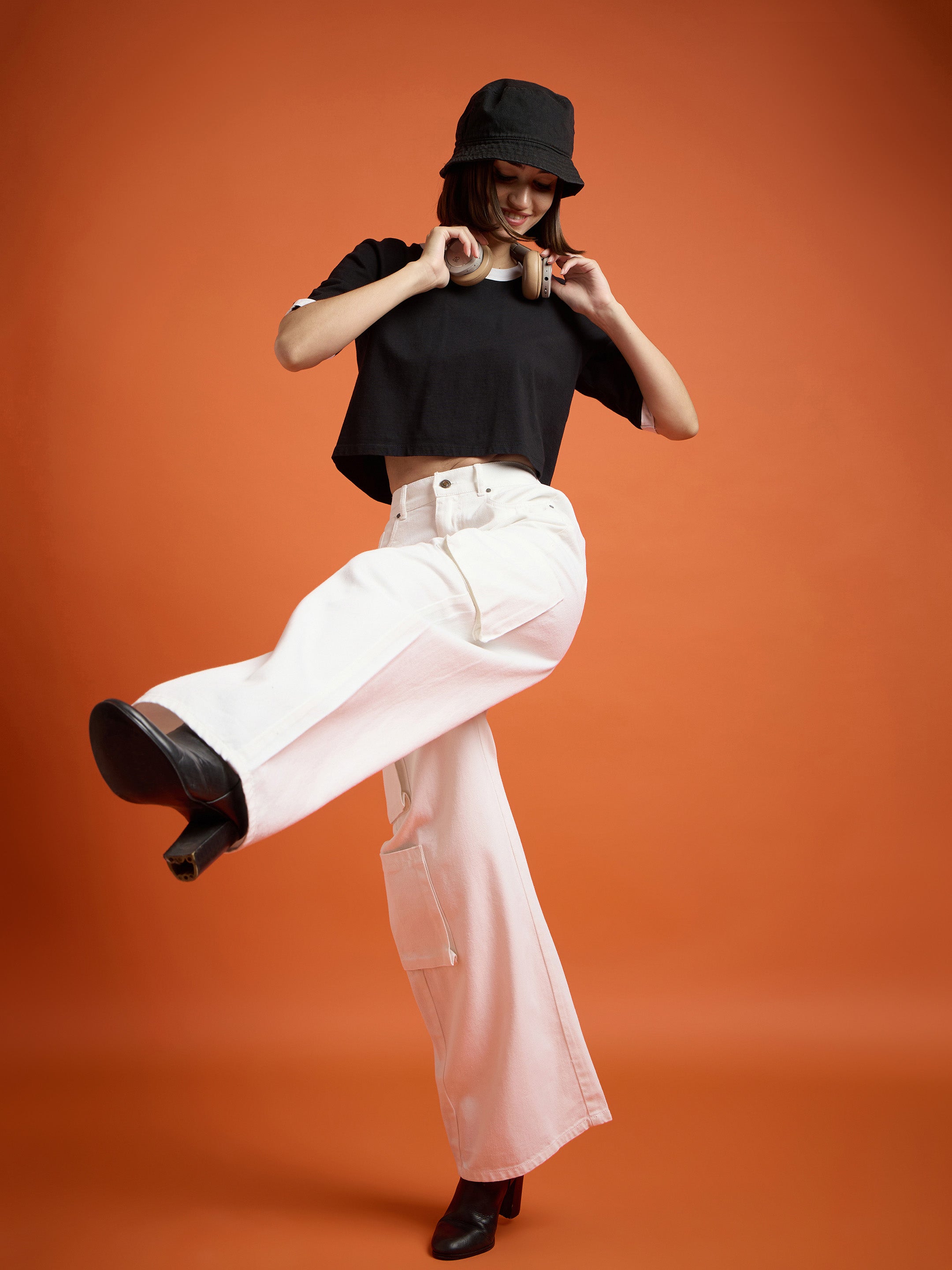 Women's White Casual Regular Fit Jeans