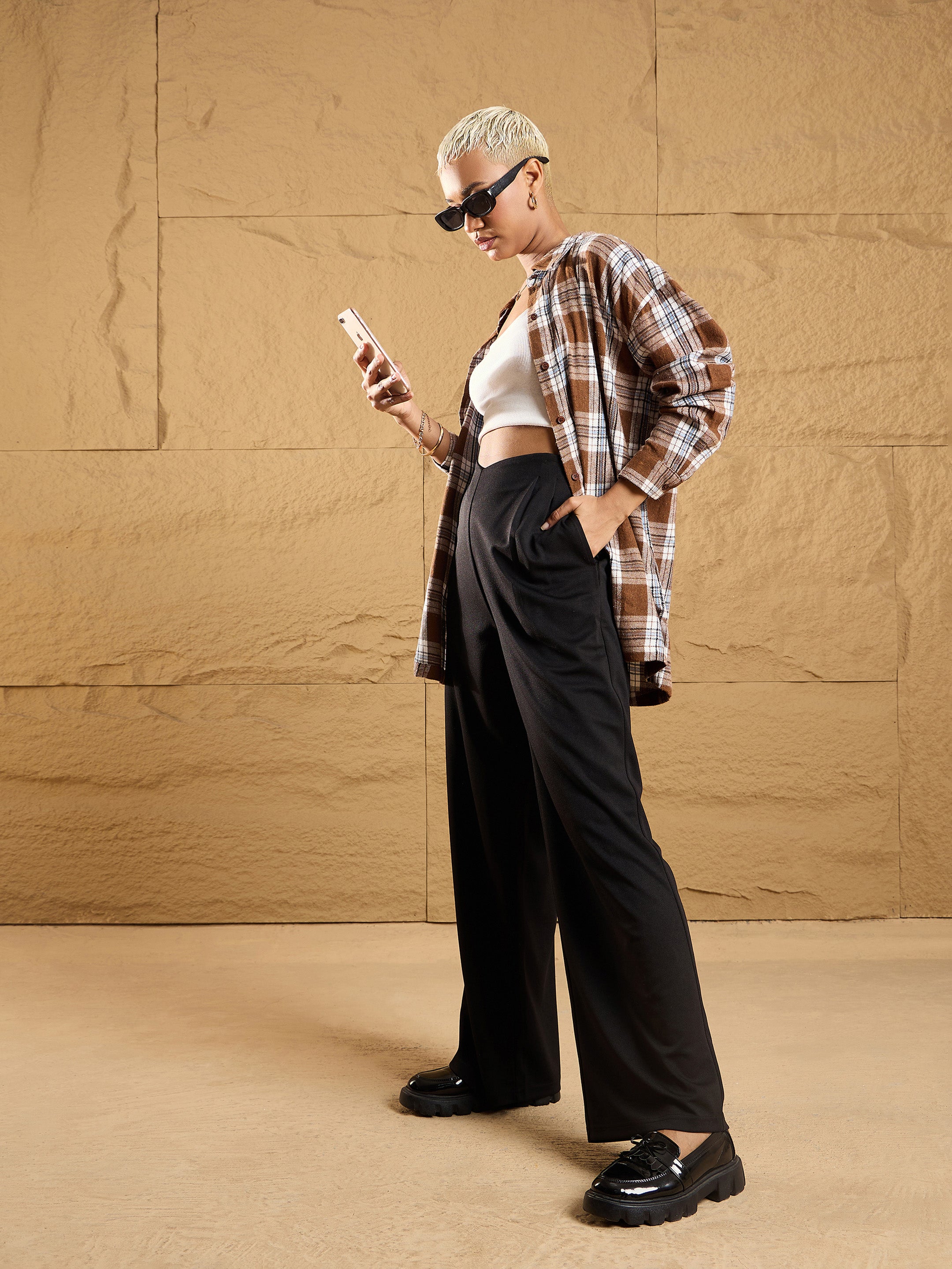 Women's Black Casual Regular Fit Pant