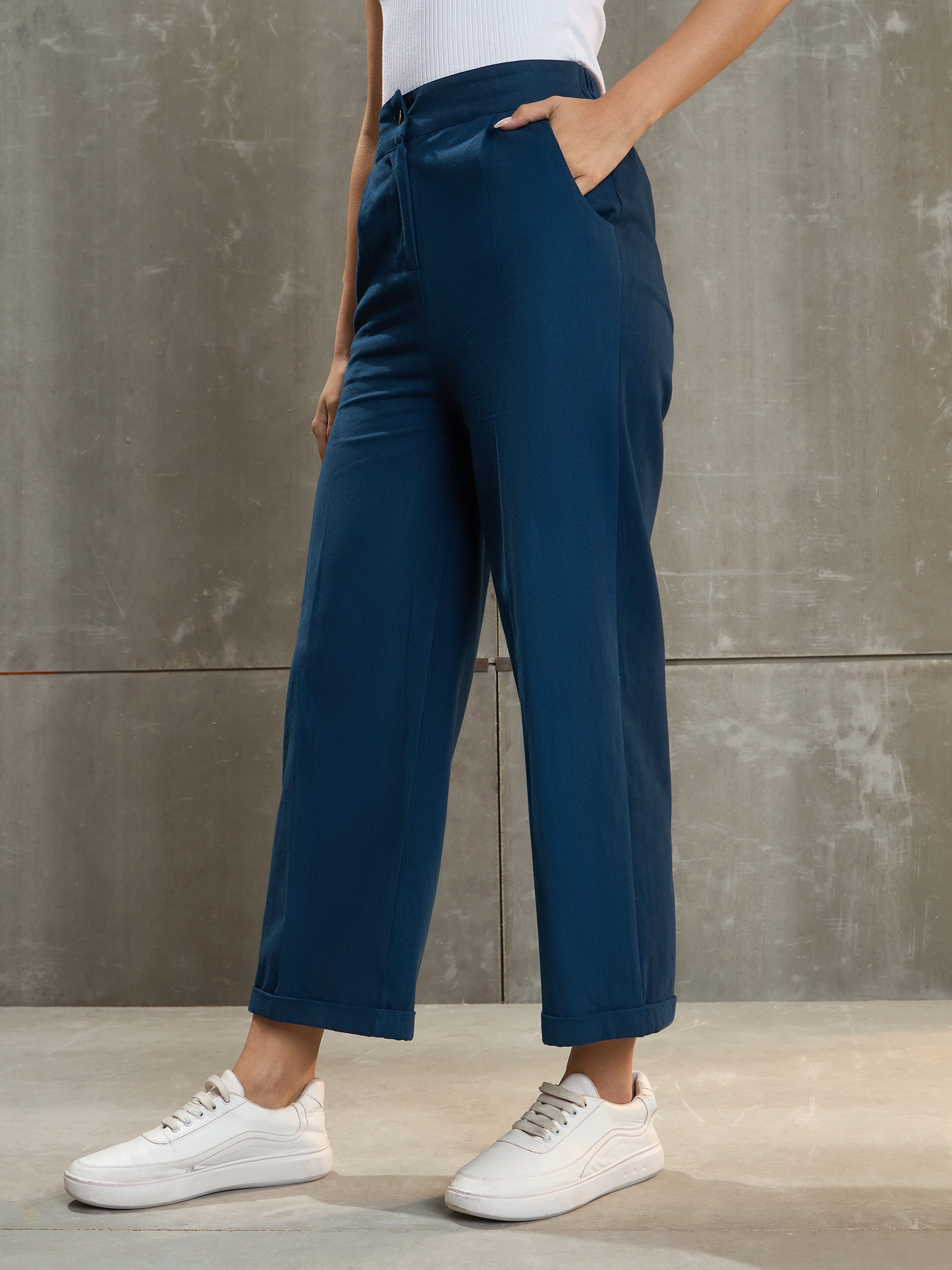 Women's Navy Casual Straight Fit Pant