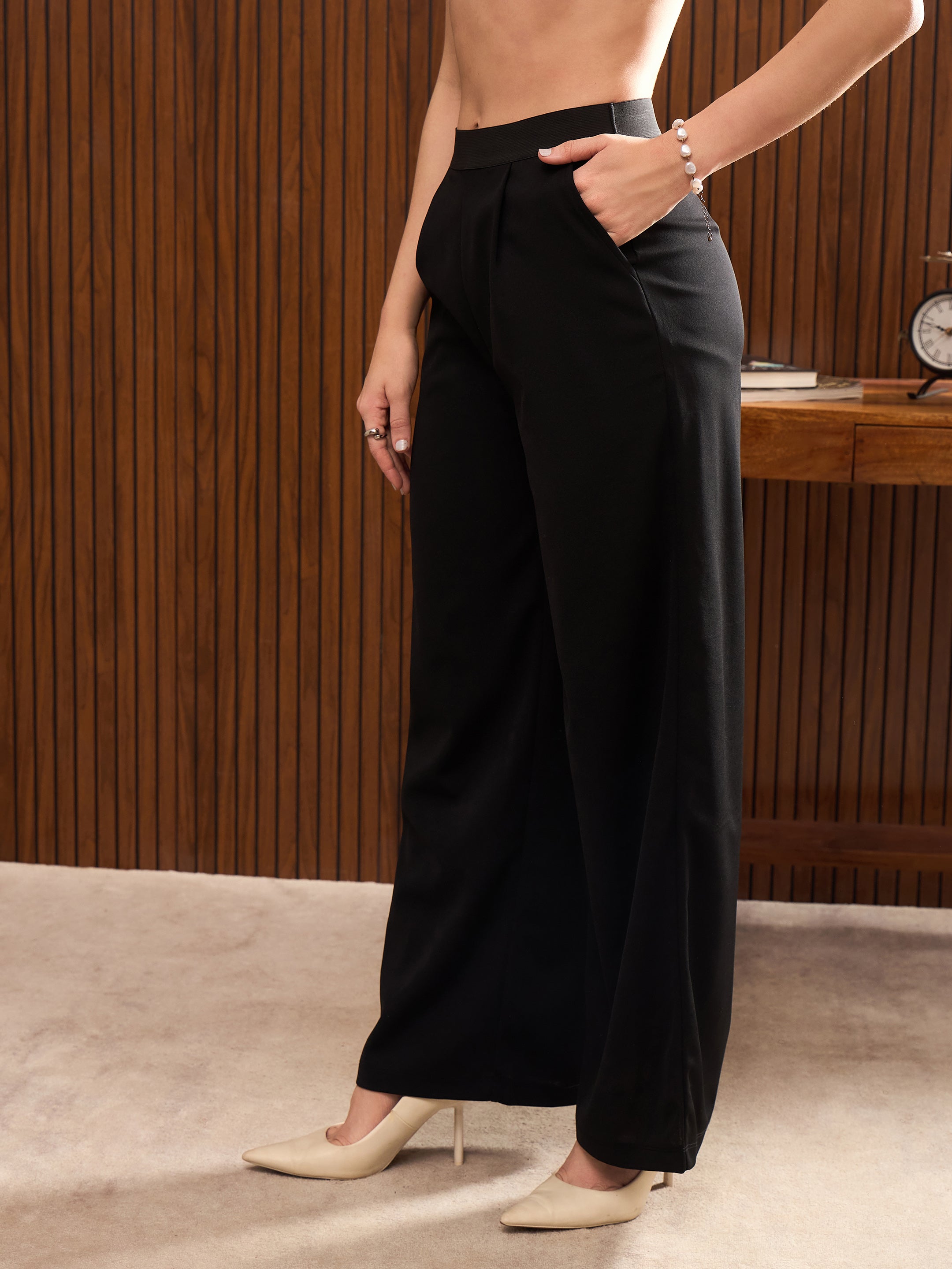 Women's Black Casual Straight Fit Pant