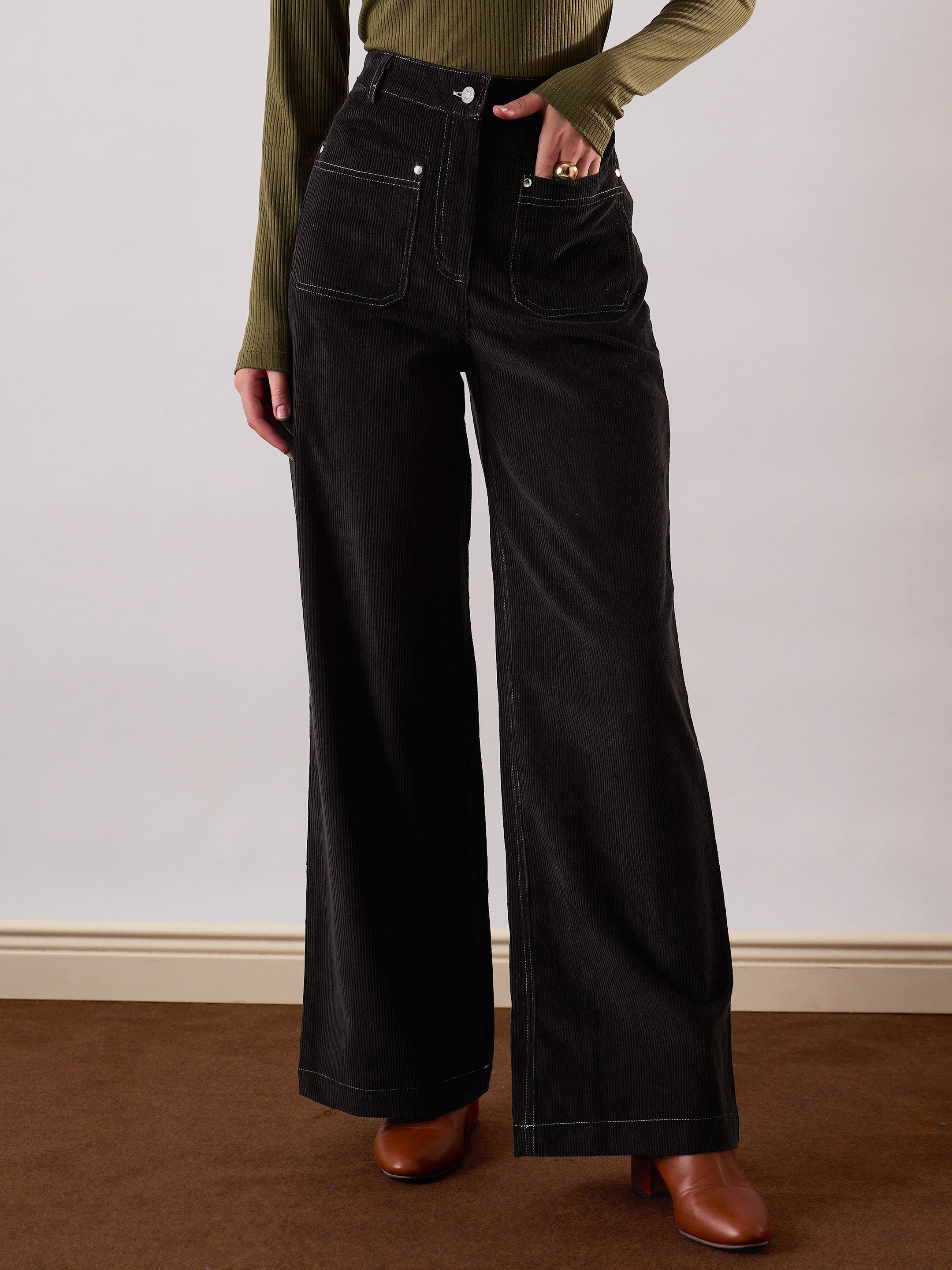 Women's Black Casual Flared Fit Pant