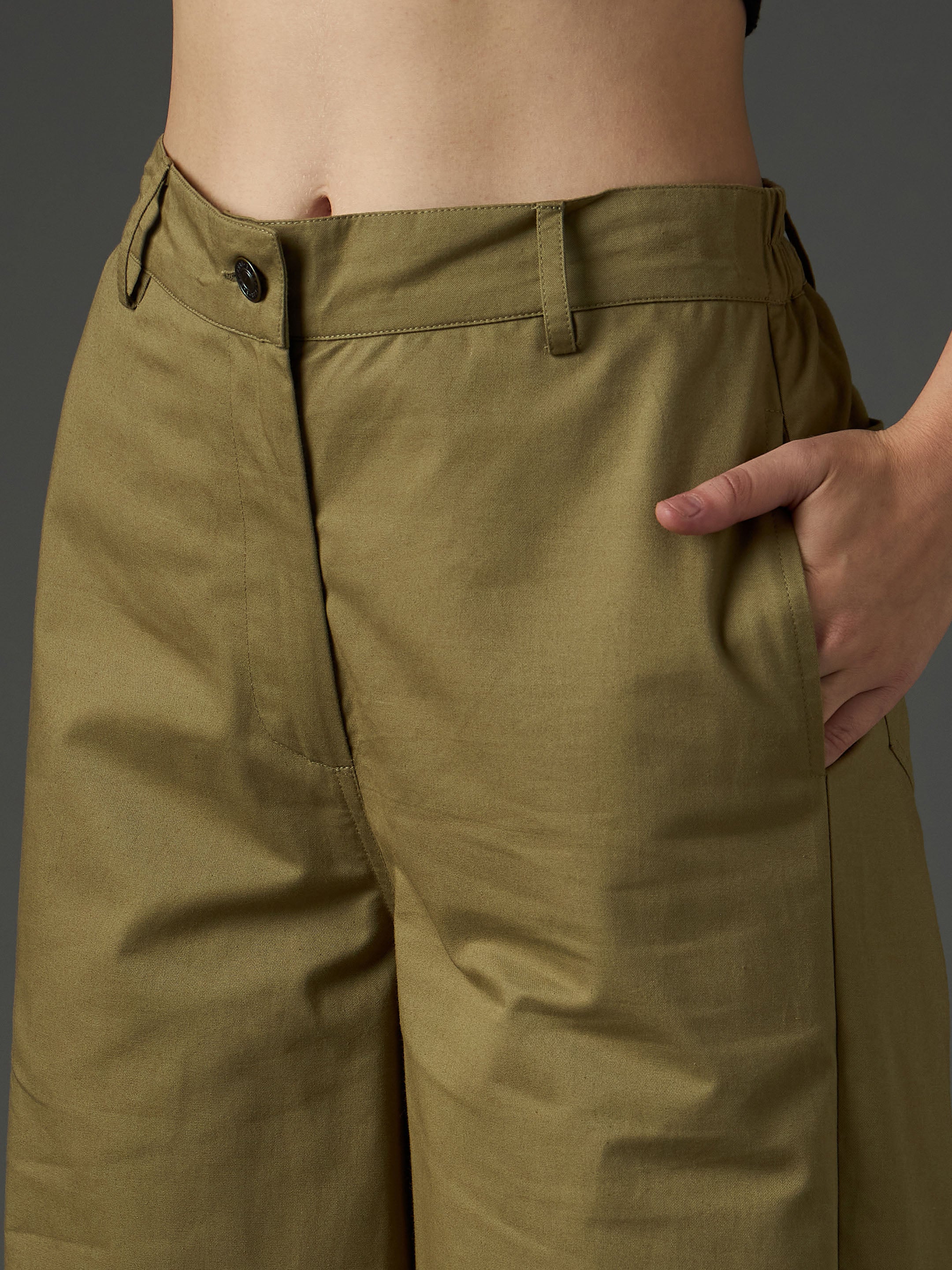 Women's Olive Casual Flared Fit Pant
