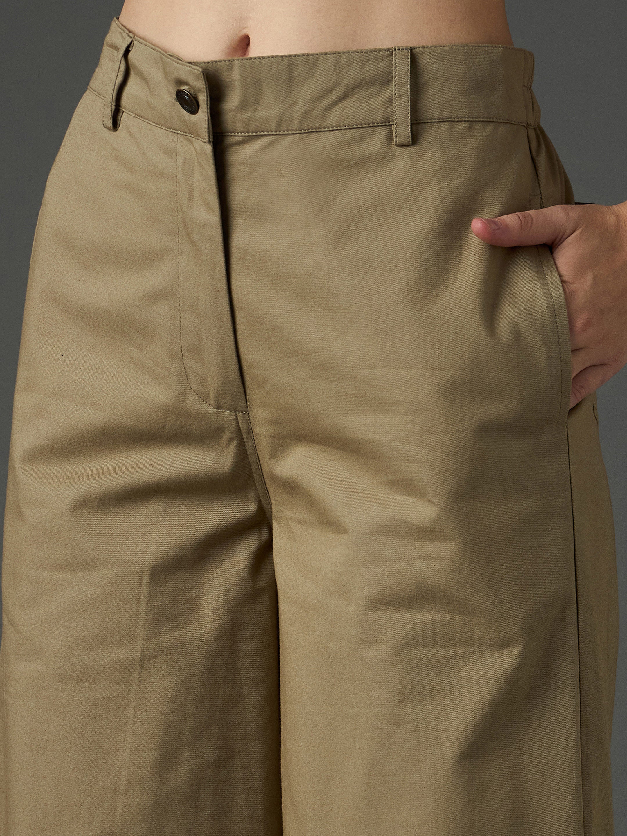 Women's Olive Casual Flared Fit Pant