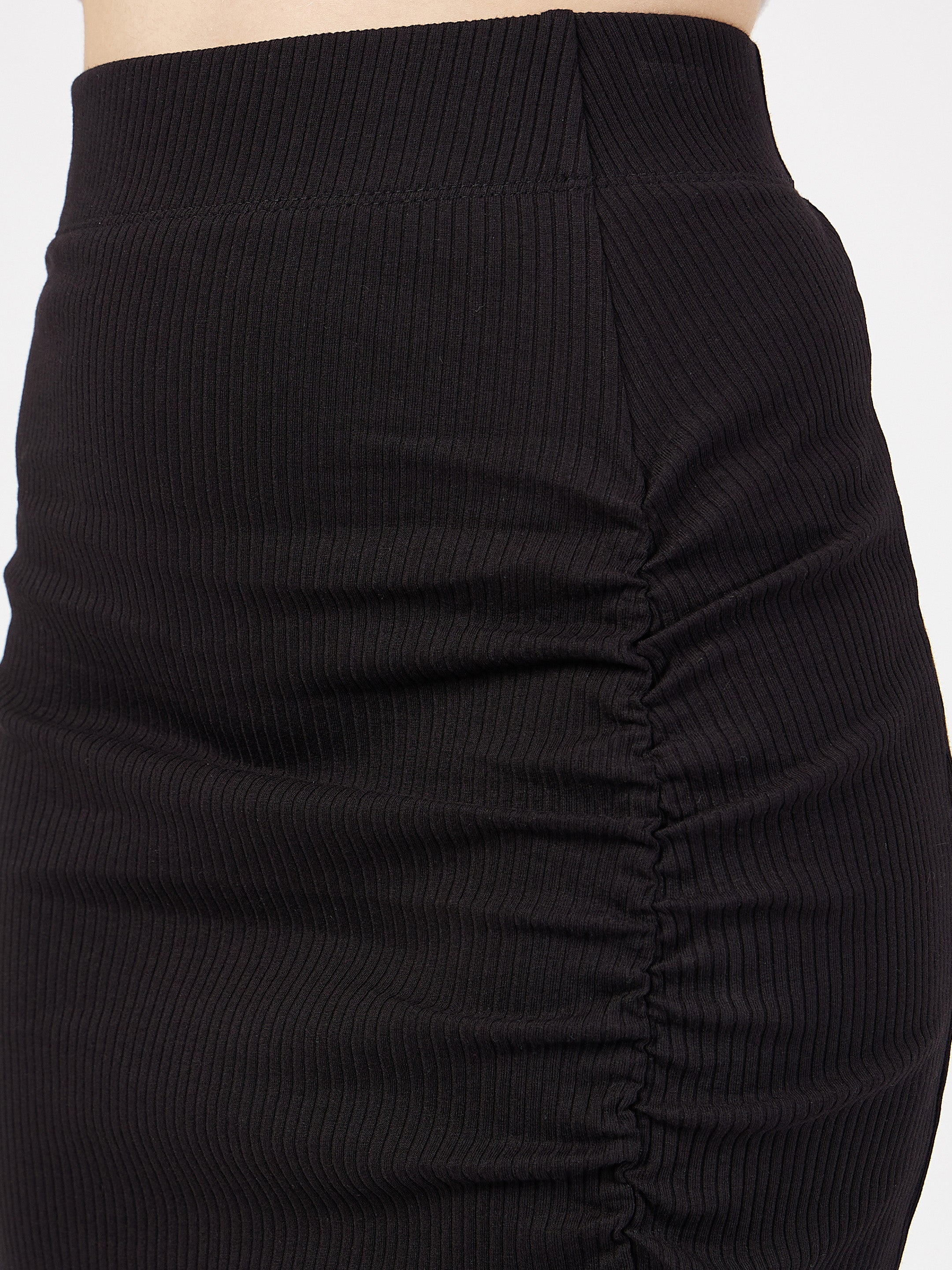 Women's Black Casual Slim Fit Skirt