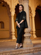 Women's Black Casual Regular Fit Three Quarter Sleeves Kurta Sets