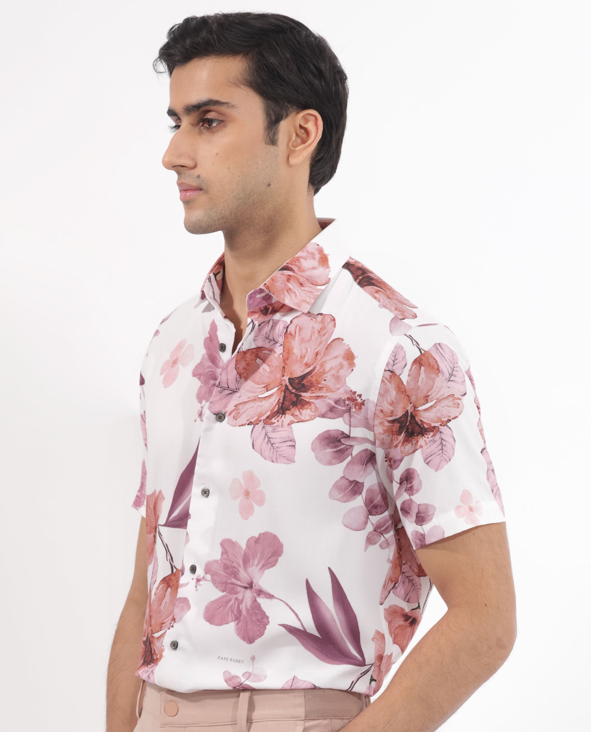 Men's White Casual Regular Fit Printed Half Sleeves Shirt
