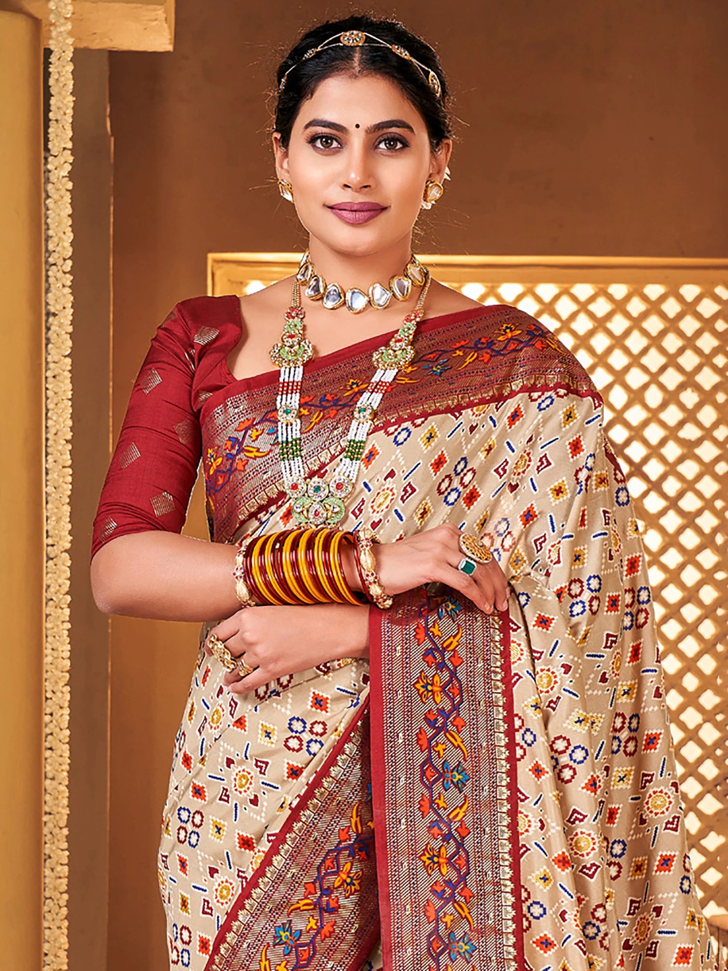 Women's Silk Blend White Woven Design Designer Saree with Blouse Piece