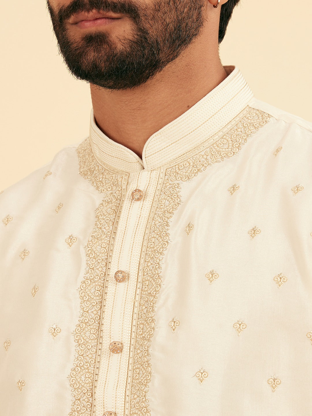 Men's White Ethnic Relaxed Fit Embroidered Full Sleeves Kurta Set