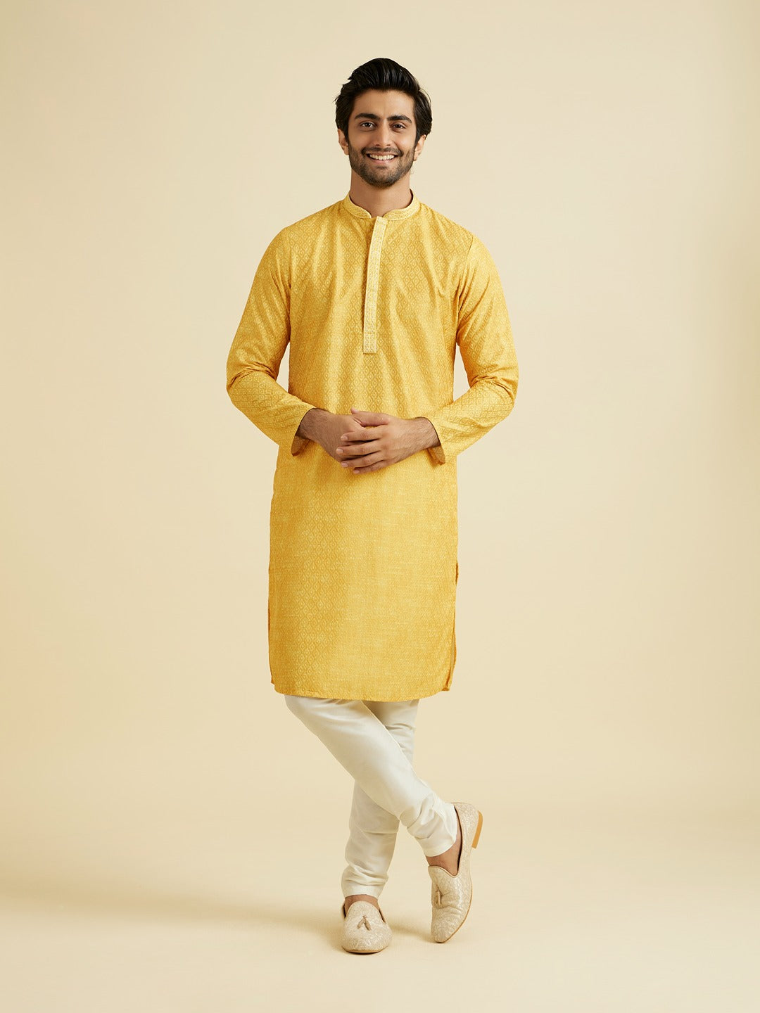 Men's Yellow Ethnic Relaxed Fit Embroidered Full Sleeves Kurta Set