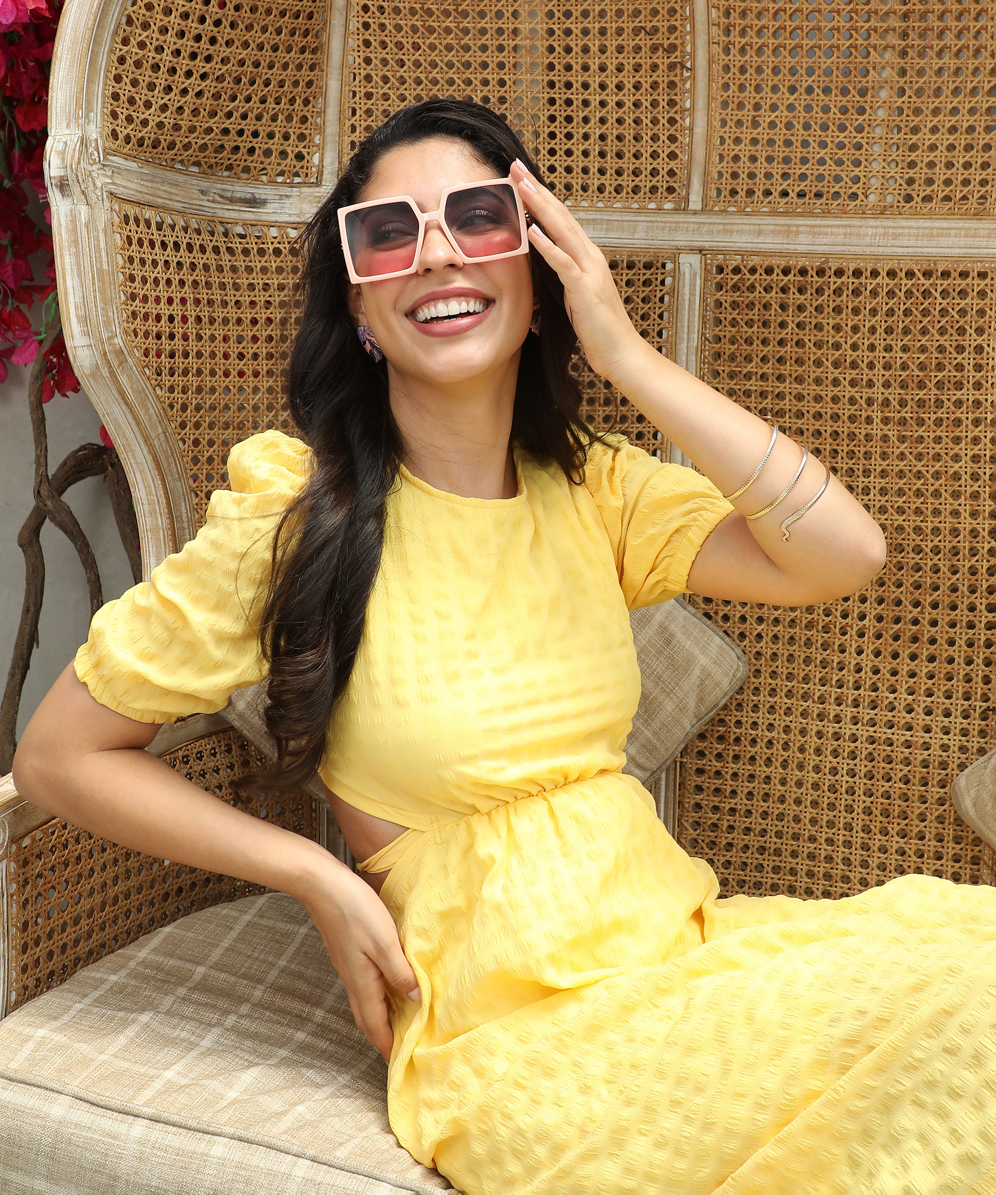 Women's Lemon Yellow Open-Back Midi Dress