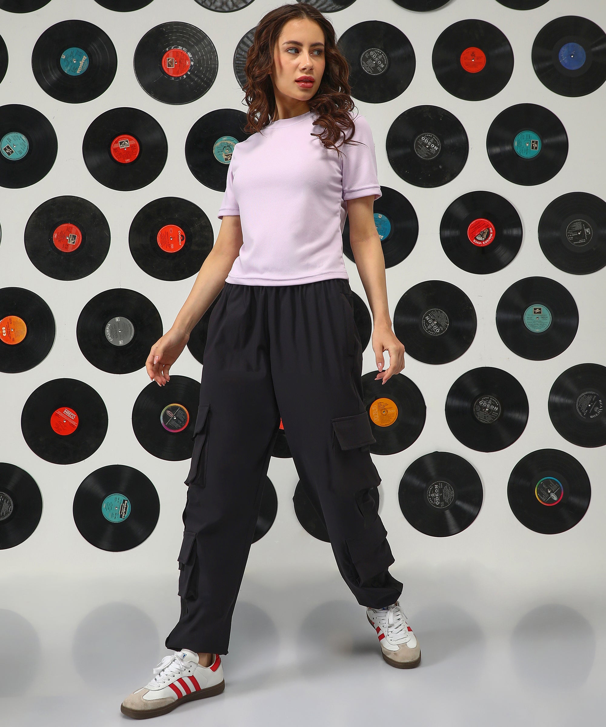 Women's Lavender Solid Regular Casual Tshirt