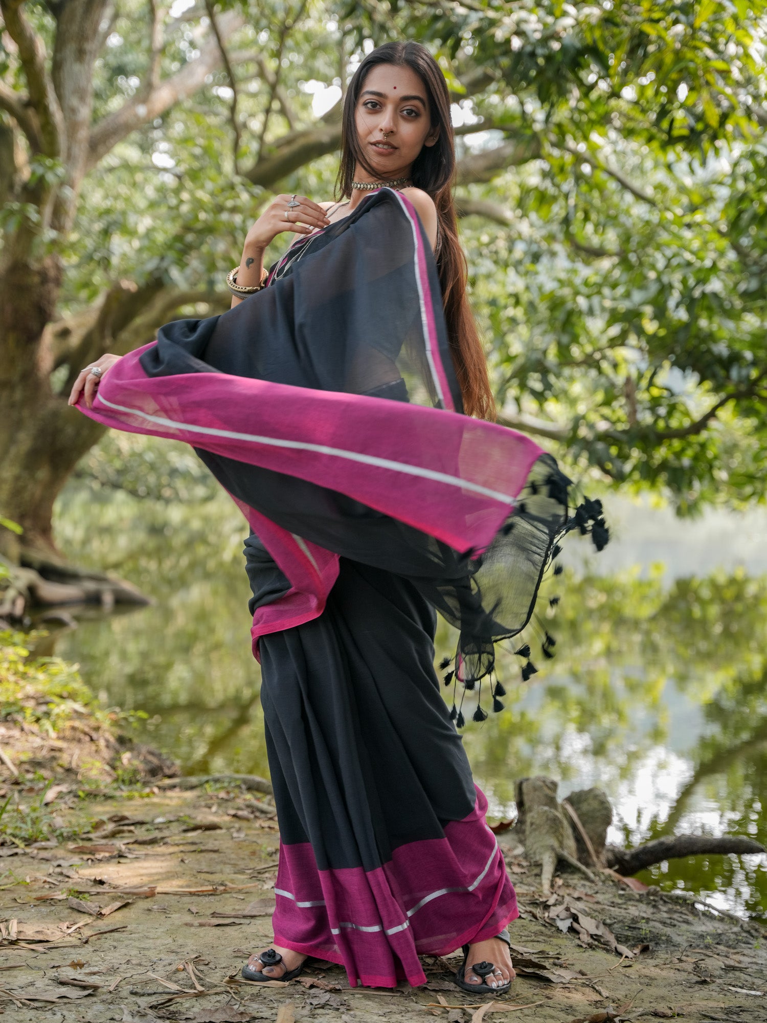 Women's Black Mul Cotton Saree