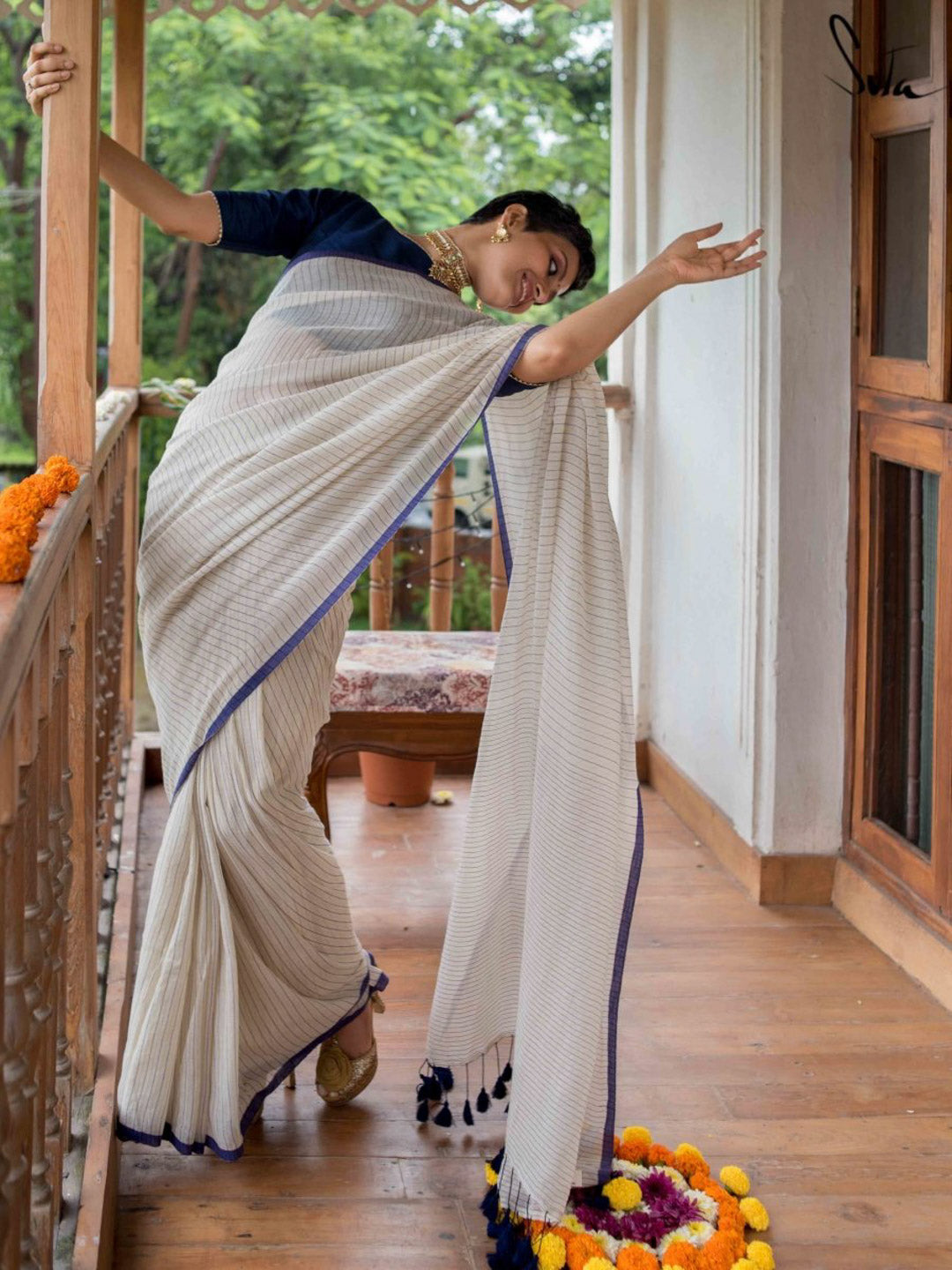 Women's White Mul Cotton Saree