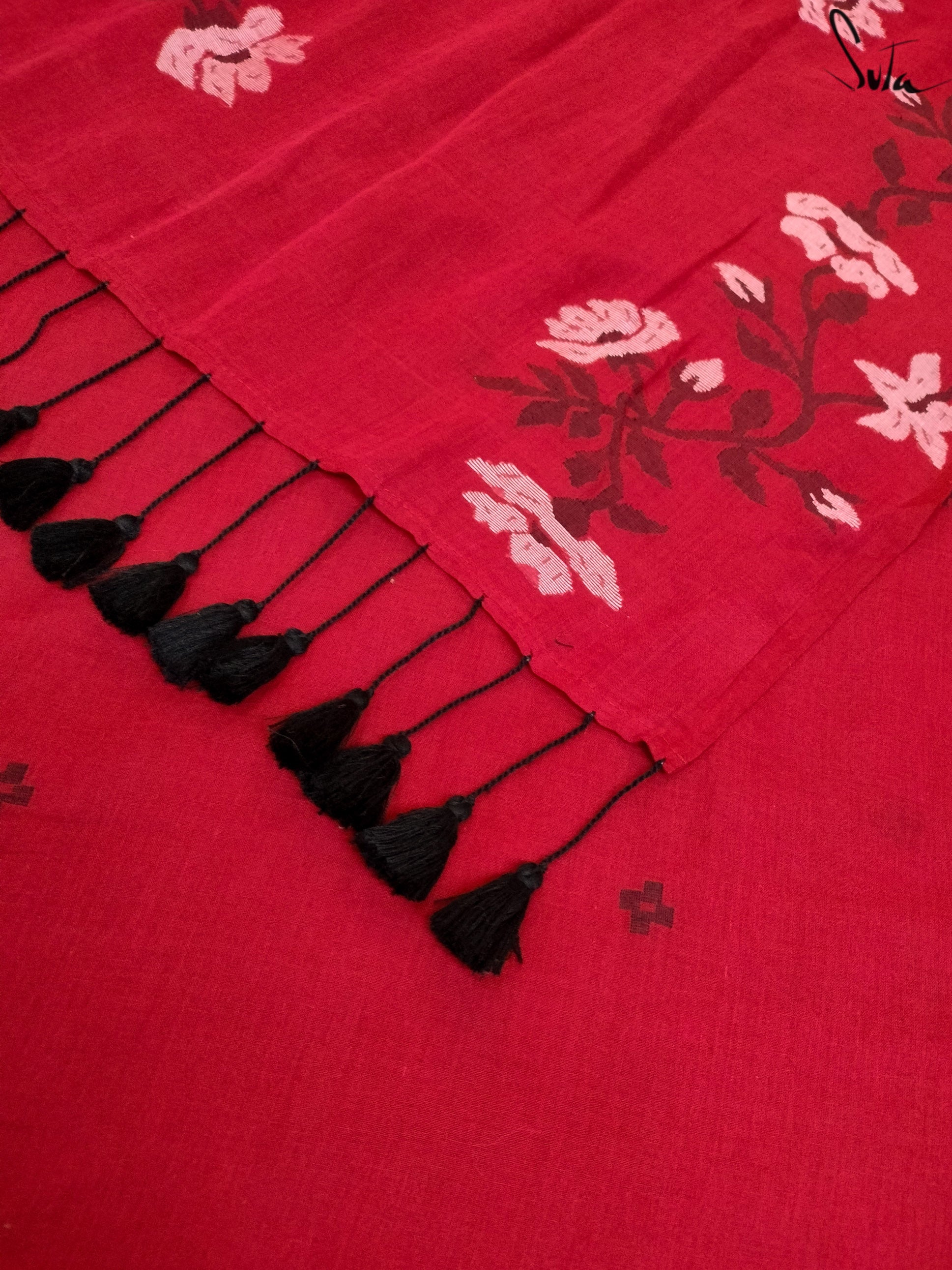Women's Red Mul Cotton Saree