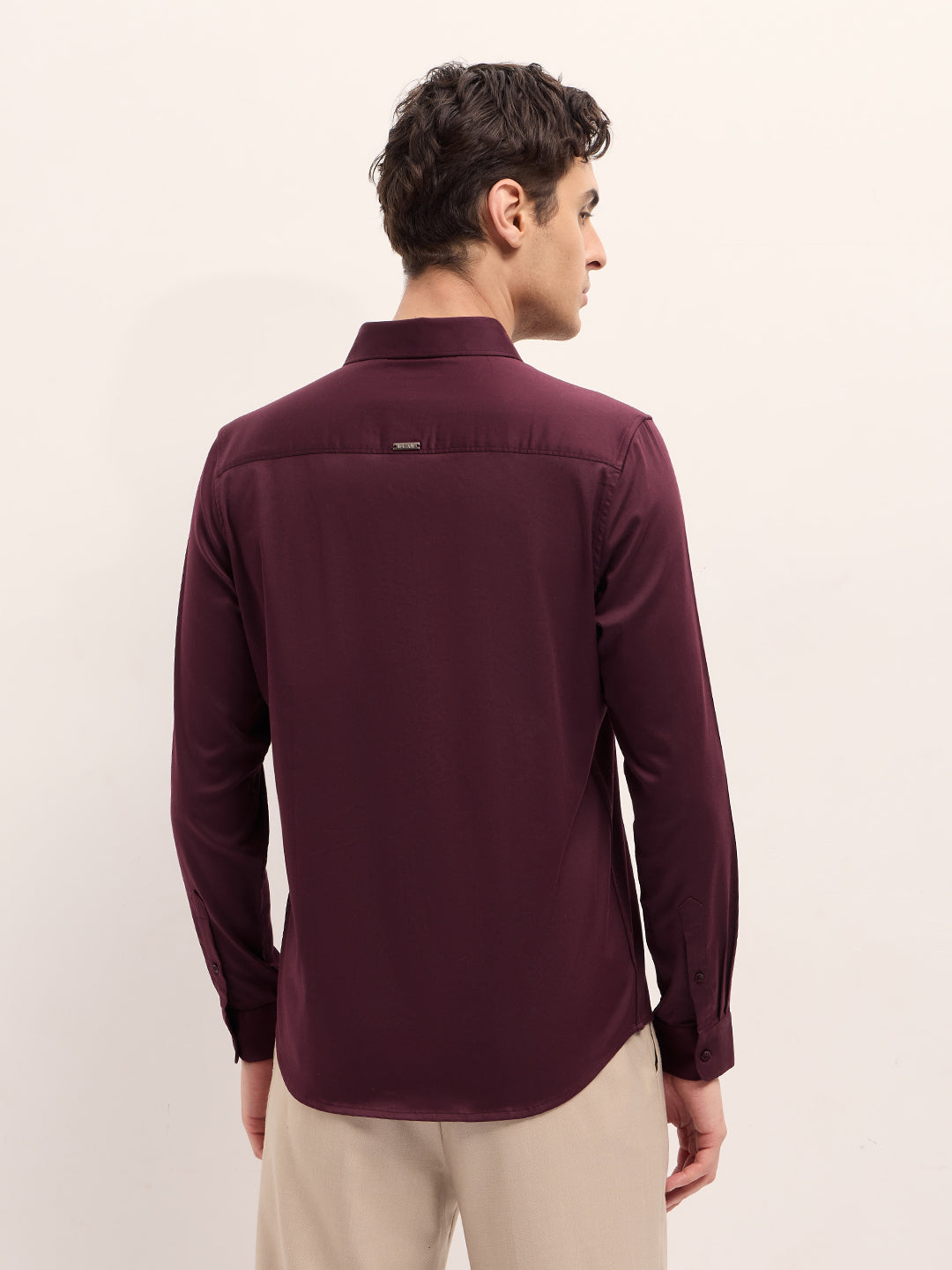 Men's Maroon Casual Slim Fit Solid Full Sleeves Shirt