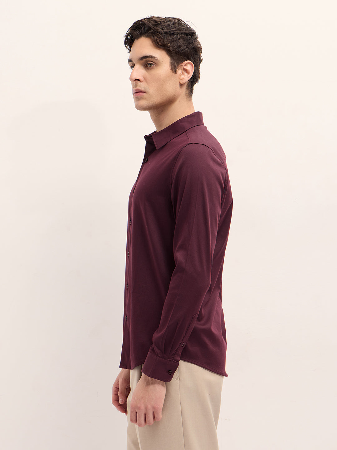 Men's Maroon Casual Slim Fit Solid Full Sleeves Shirt