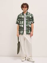 Men's Green Casual Regular Fit Printed Half Sleeves Shirt