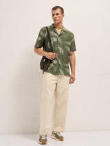 Men's Green Casual Printed Regular Fit Half Sleeves Shirt