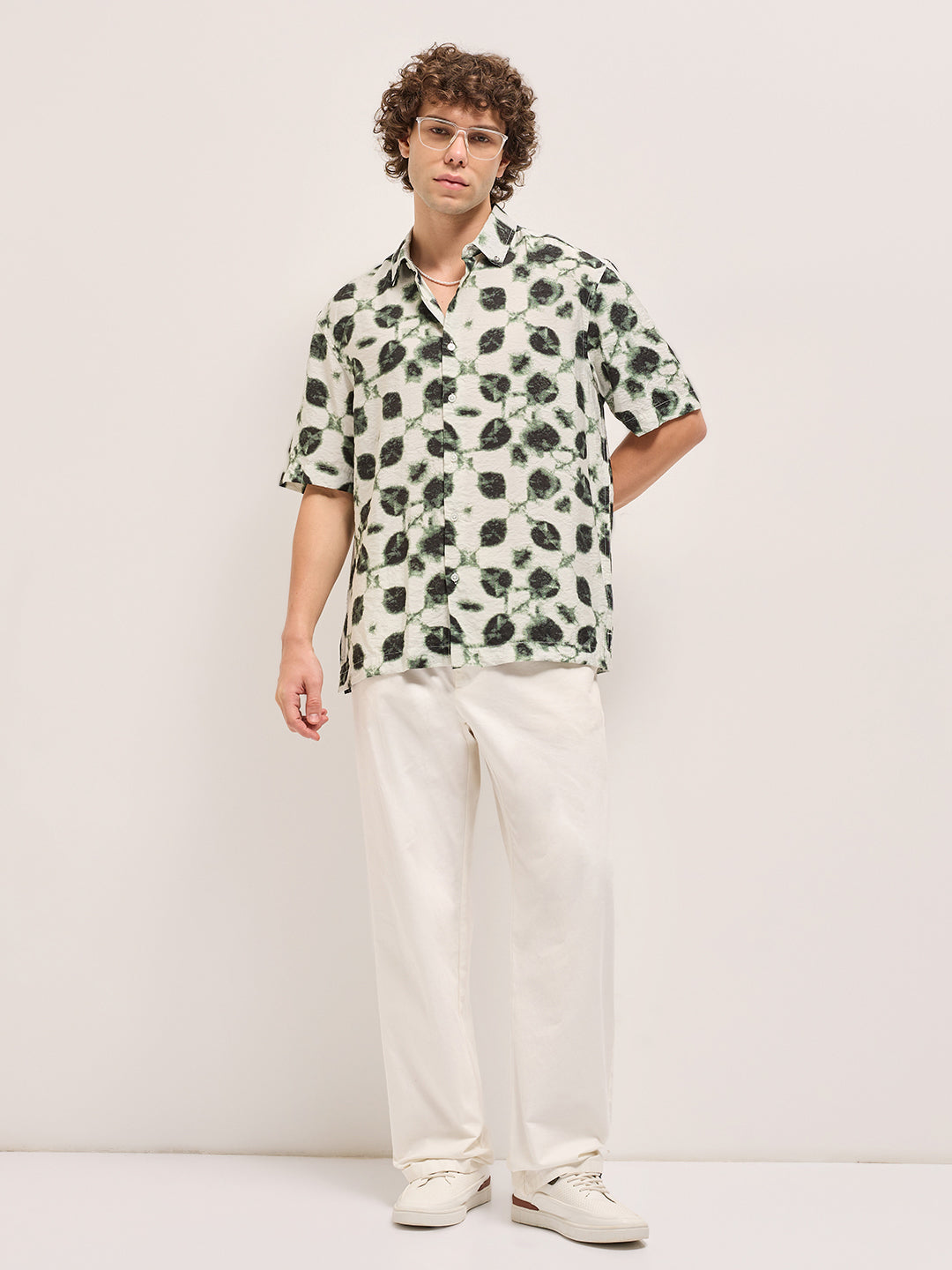 Men's Green Casual Regular Fit Printed Half Sleeves Shirt