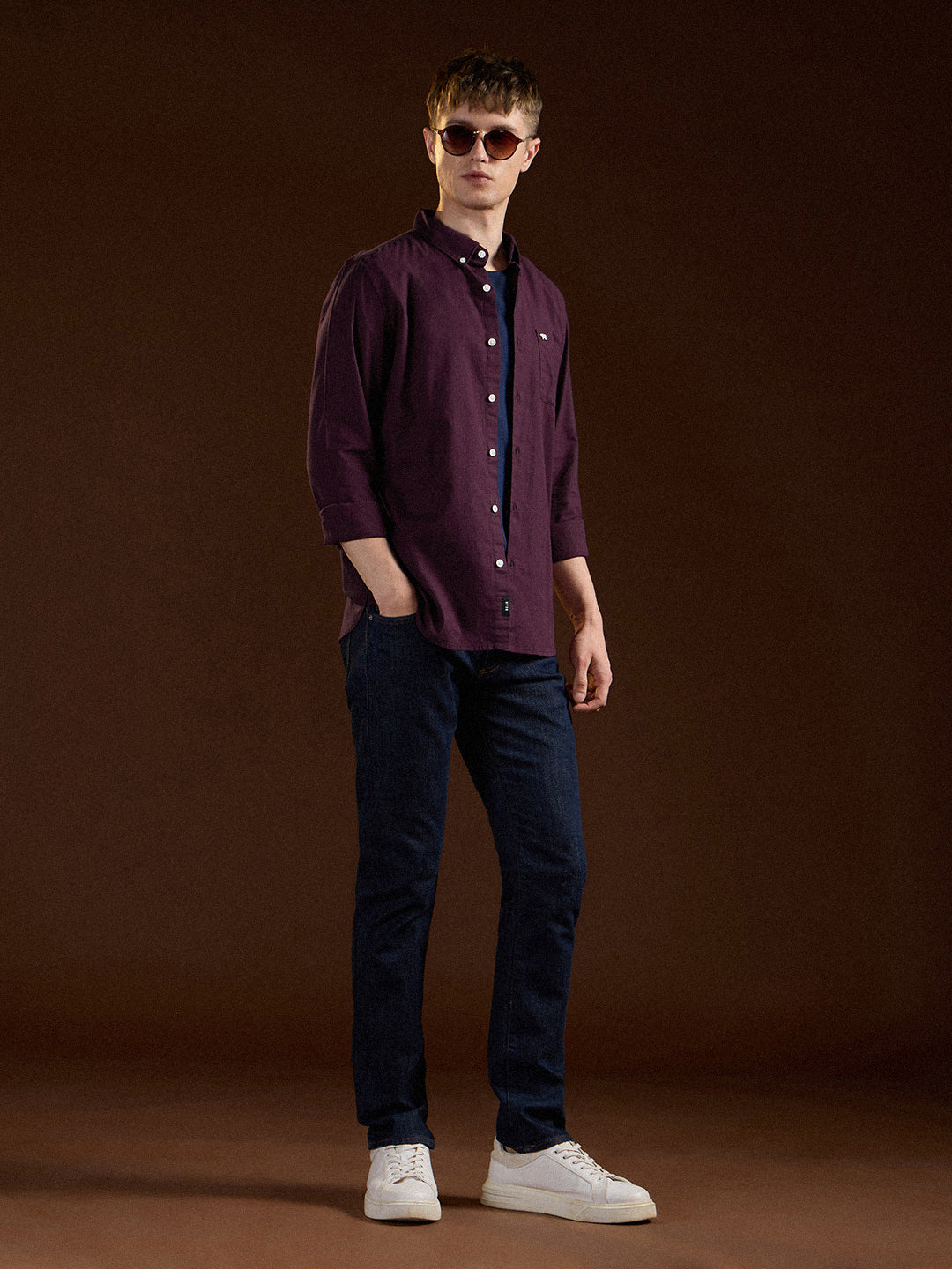 Men's Maroon Casual Slim Fit Solid Full Sleeves Shirt