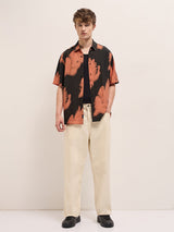 Men's Black Casual Regular Fit Printed Half Sleeves Shirt