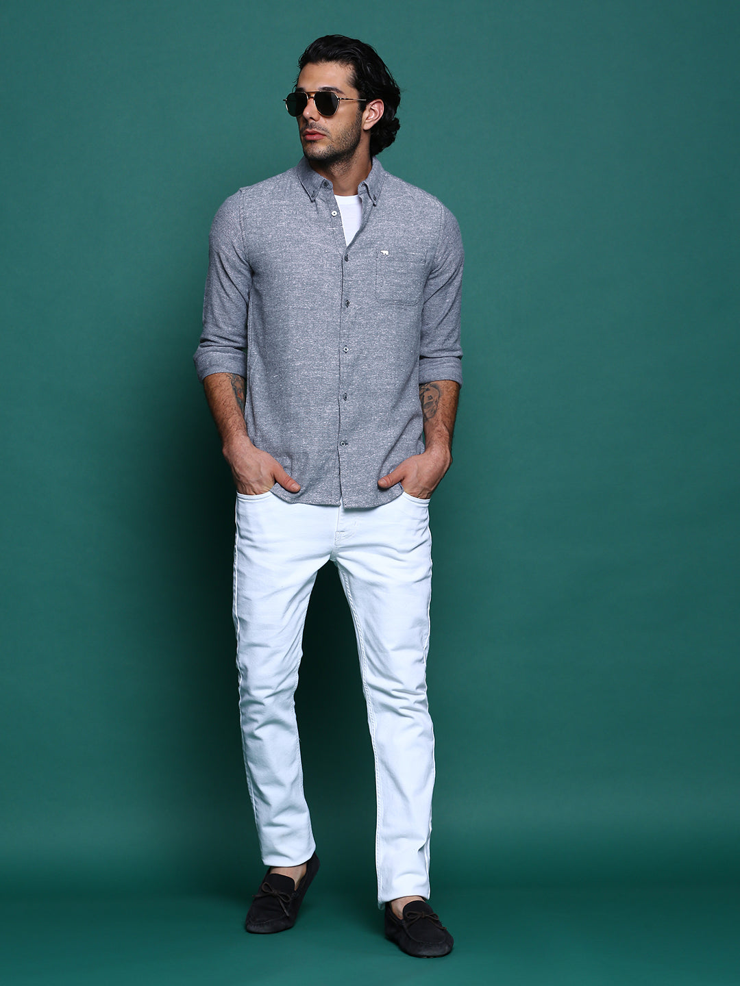 Men's Grey Slim Fit Solid Casual Shirt